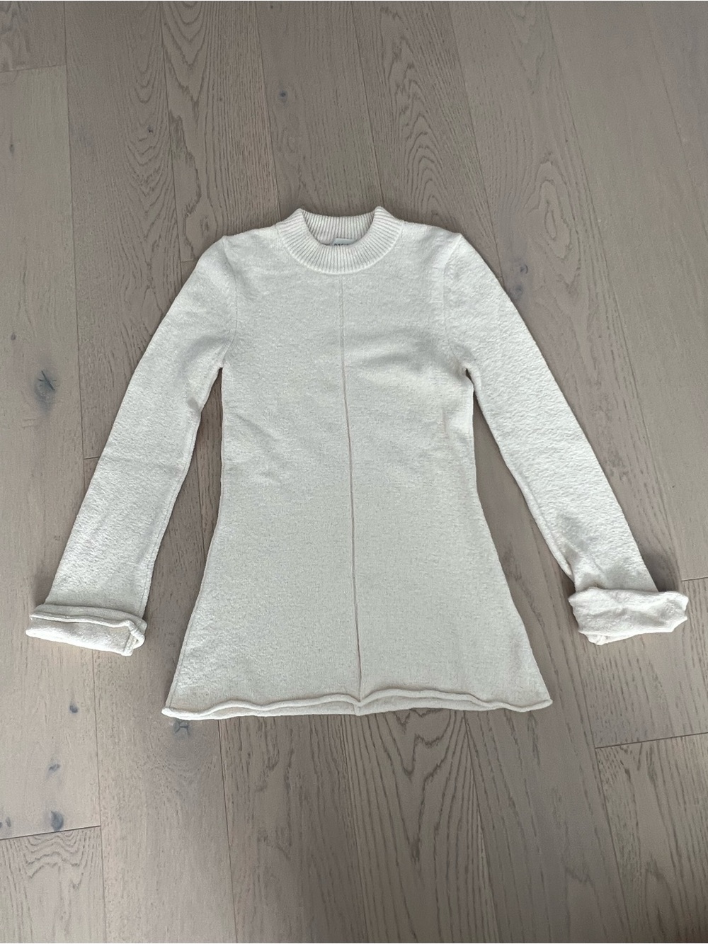 Cream Long Sleeve Knit Top with Center Seam